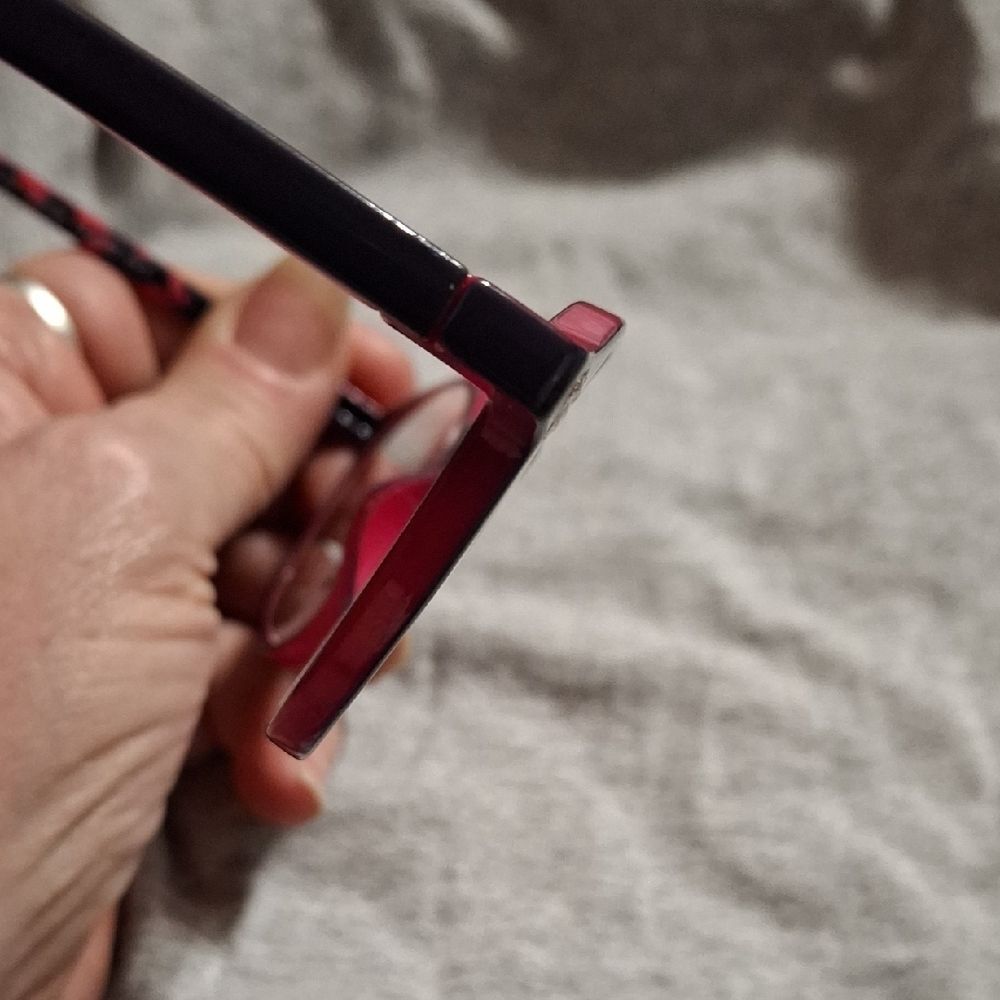Disney Foster Grant Round 2.50 Reading Glasses - Pink and Navy - Picture 4 of 5